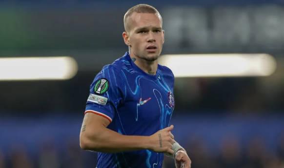 爱游戏-记者：穆德里克目前租用英格兰一非职业联赛球队的场地训练