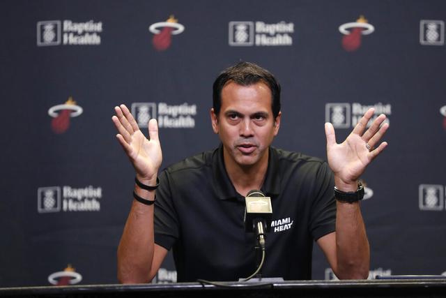 爱游戏app下载-斯波也傲娇！斯波：在热火缔造执教纪录是荣耀？我视之为失望